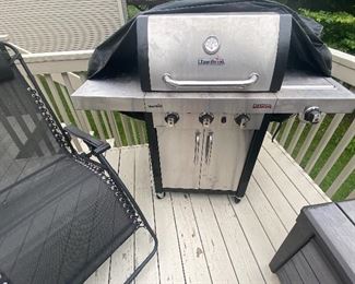 Gravity lounge chair