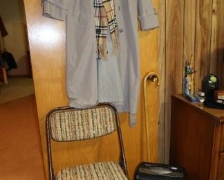 Paper Shredder - Folding Chair 