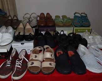 Ladies Shoes - Sizes 6 - 7