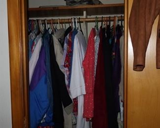 Ladies Clothes - We have lots of them!!