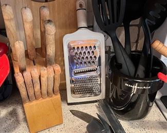 kitchen cutlery and gadgets