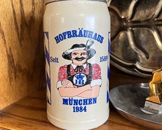 Hofbrauhaus Oktoberfest stein 1984