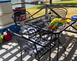 metal patio furniture