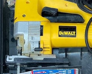 Dewakt jigsaw