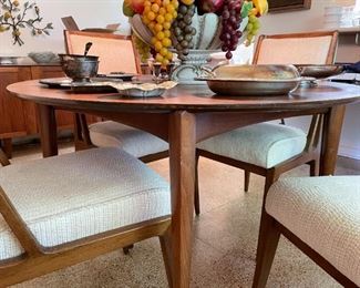 3 Watertown Slide Table with 4 chairs, leafs and pads