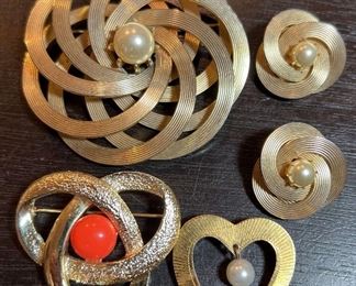 Sarah Coventry Other Pieces