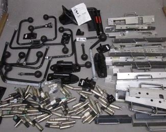 3 BOXES PARTS INCLUDING OMNI MOUNT, VTR