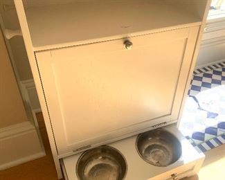 Pet food storage + dishes