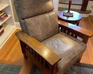 LANE Mission Style Leather Armchair 