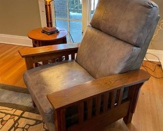 LANE Mission Style Leather Armchair 