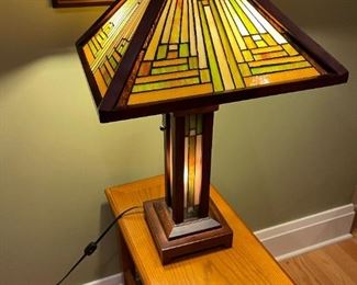 Tiffany Style Stain Glass Table Lamp