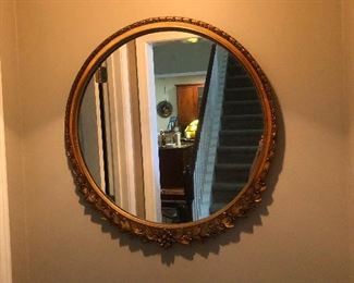 mirror not reflecting the vampire