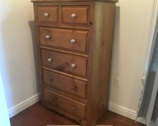 6 drawer pine chest.