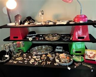 Great collection of vintage costume jewelry, and tons of earrings