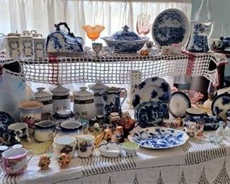 The first table of blue and white, Blue Willow, Flow blue, & Blue transferware