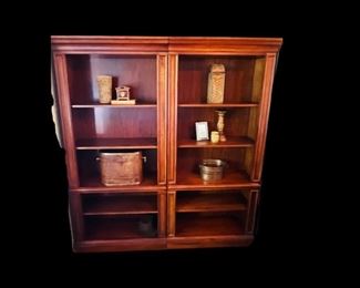Pair of bookcases by Thomasville