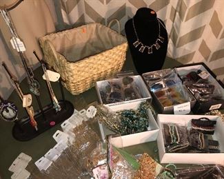 New Stock - costume jewelry, sunglasses 
Display items