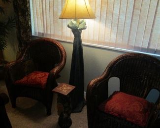 Wicker chairs, floor lamp with matching table lamp