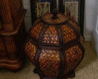 Decorative pot