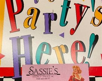 Sassie's Great Vintage Estate Sales!!