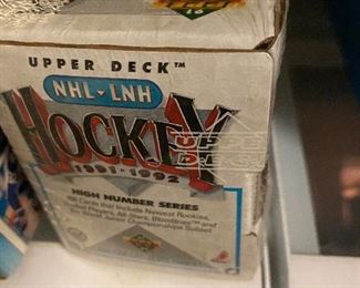 Upper Deck NHL LNH 1991-92 Hockey High Number Series Box