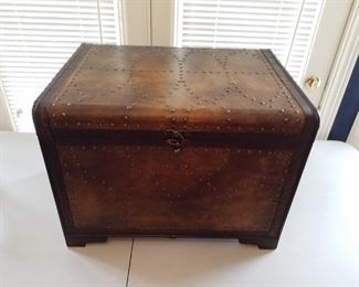 Small chest, de'core