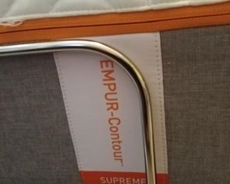 Twin Tempur Contour Supreme bed