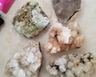 Gemstone/crystal rocks