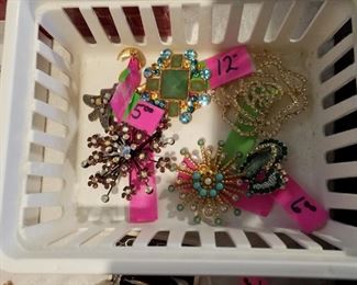 Broaches
