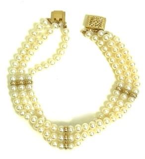 14k Gold and genuine pearl bracelet 
