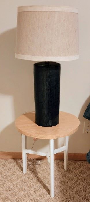 Side table /lamps