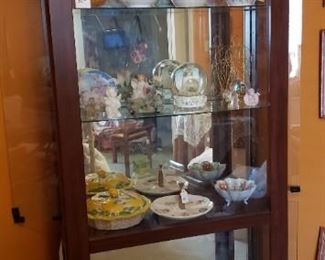 Display/curio cabinet