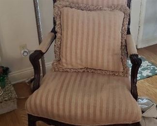 Upholstered/wood arm chair