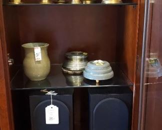 speakers, accessories