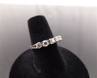 .925 Sterling Silver Zirconia Ring Size 6.25
