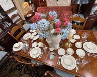 Ethan Allen “Tuscany” Dining/Conference Table and 8 Hooker Dining Chairs- table set w/Lenox China, table and chair set priced separately. 