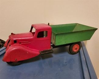 vintage toys Marx Wyandotte and others 