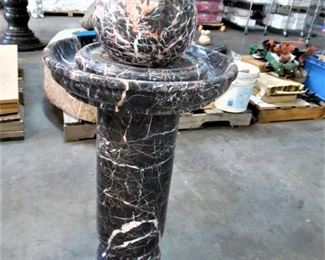 These ball fountains are amazing