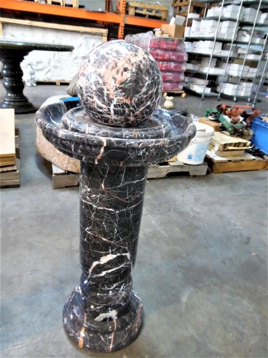 These ball fountains are amazing