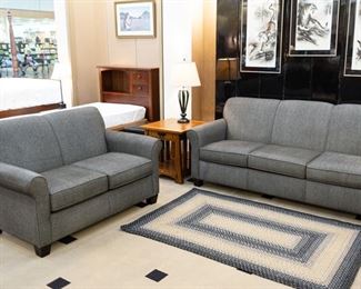 Sofa/Loveseat in excellent condition