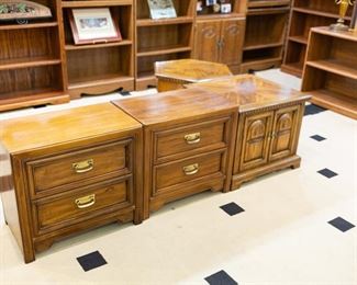 End tables/nightstands