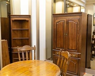 Dining table, 2 leaves, 4 chairs