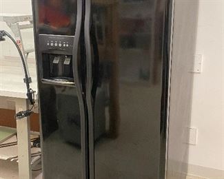 Frigidaire Side By Side