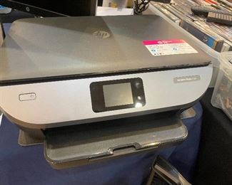 New and like new quality office gear!