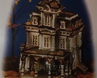 Dept.56 Halloween "Grimsly Manor"
