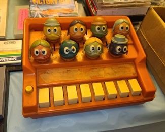 Vintage Piano/Keyboard Toy
