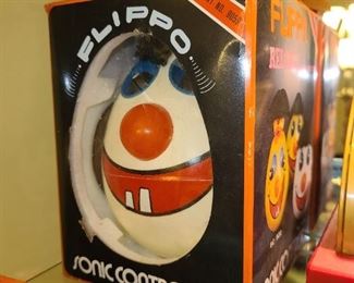 Vintage Flippo Sonic Control Radio