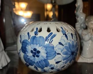 Delft Holland Round Candle Votive Holder