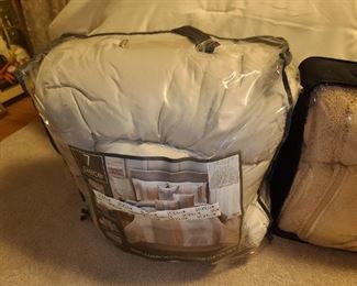 Bed-In-A-Bag Set