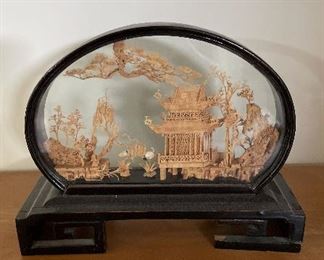 BEAUTIFUL HANDMADE ASIAN SCENE IN CASING